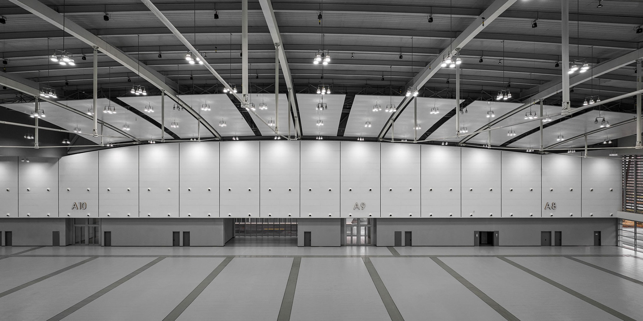 Centro de servicios de comercialización de productos agrícolas del delta del Río Amarillo por UAD. Fotografía por ZY Studio.