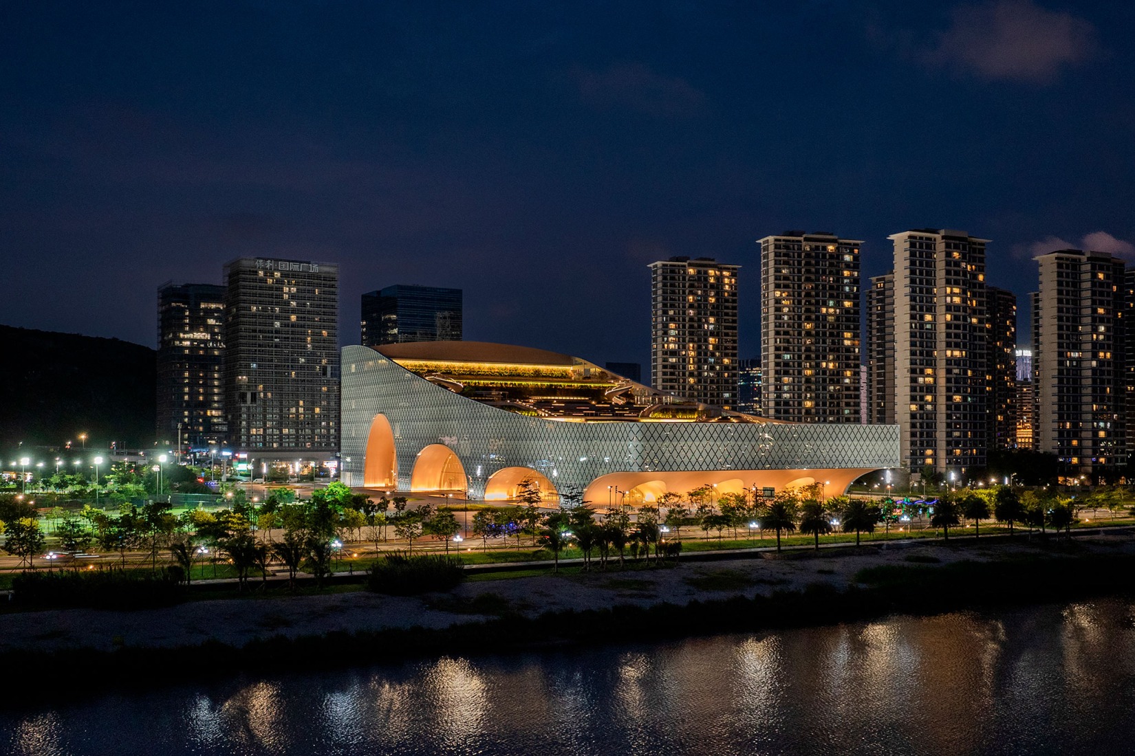 Complejo cultural y artístico de Hengqin por Atelier Apeiron. Fotografía por Position.