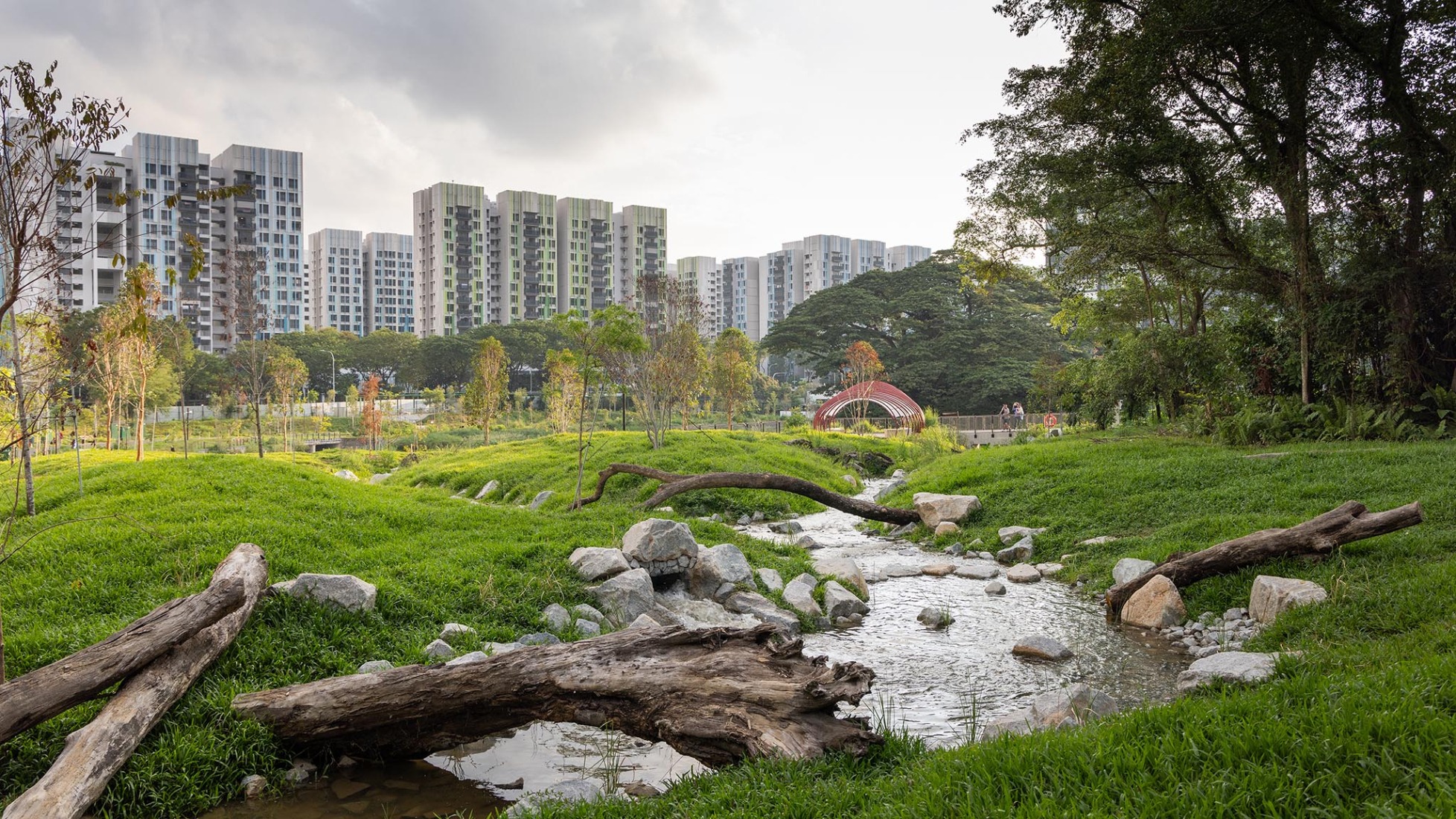 Parque Bidadari por Henning Larsen. Fotografía por Finbarr Fallon.