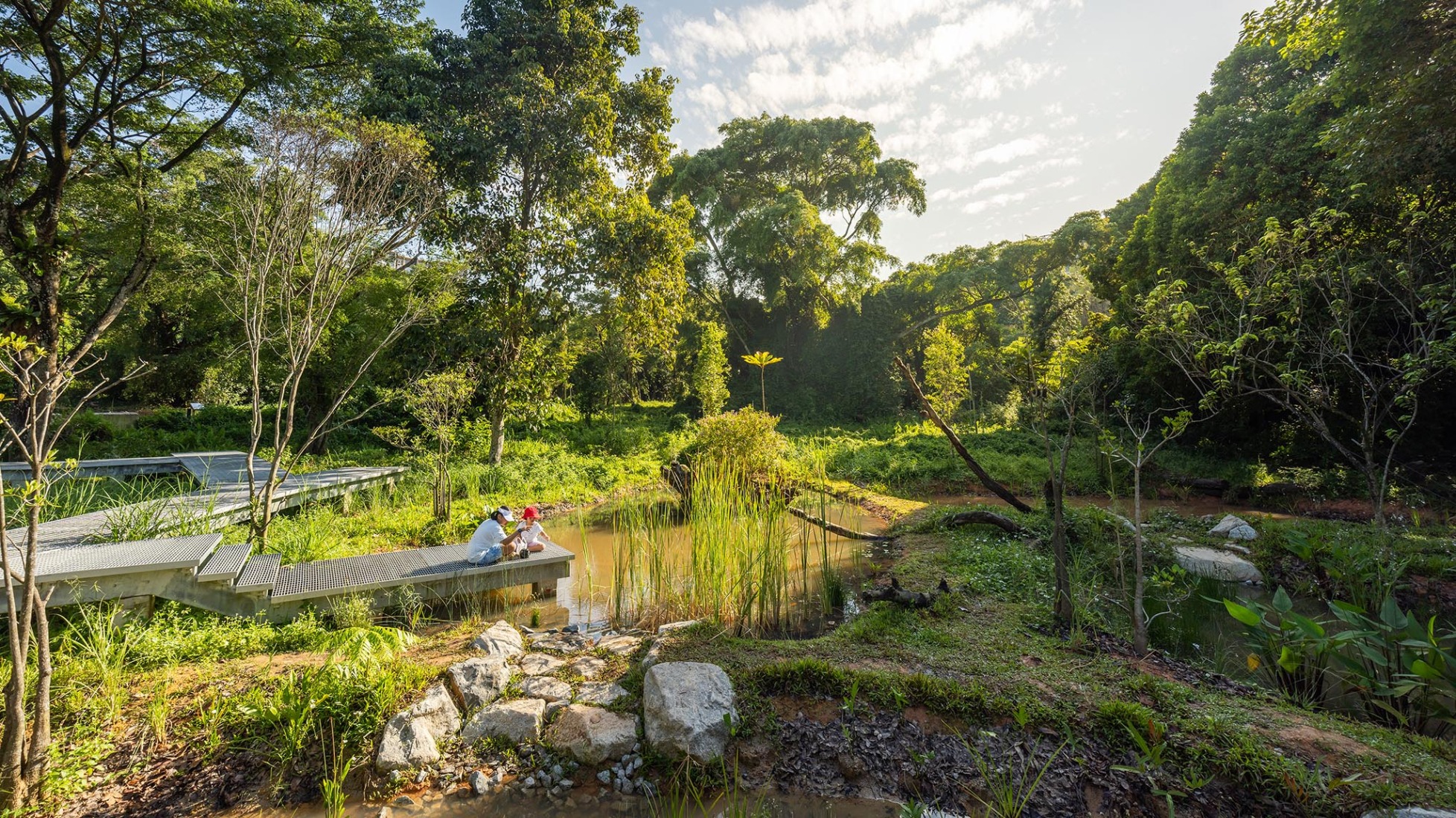 Parque Bidadari por Henning Larsen. Fotografía por Finbarr Fallon.