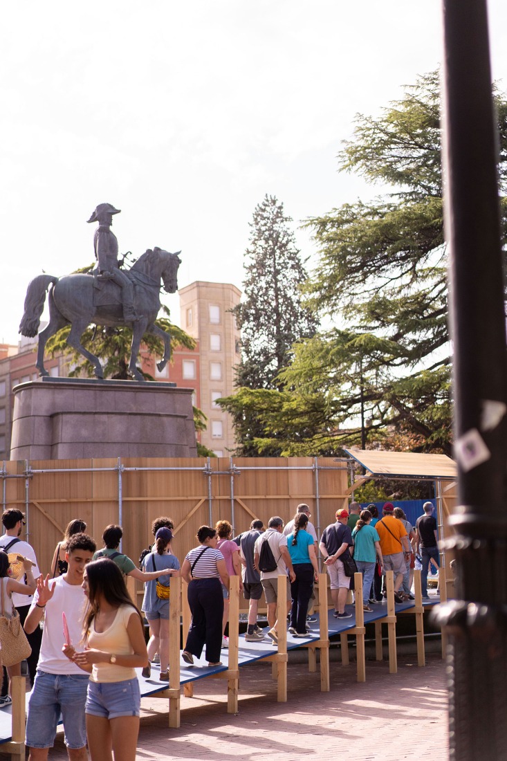 Monumental Splash by SalazarSequeroMedina. Photography by Sara cuerdo.