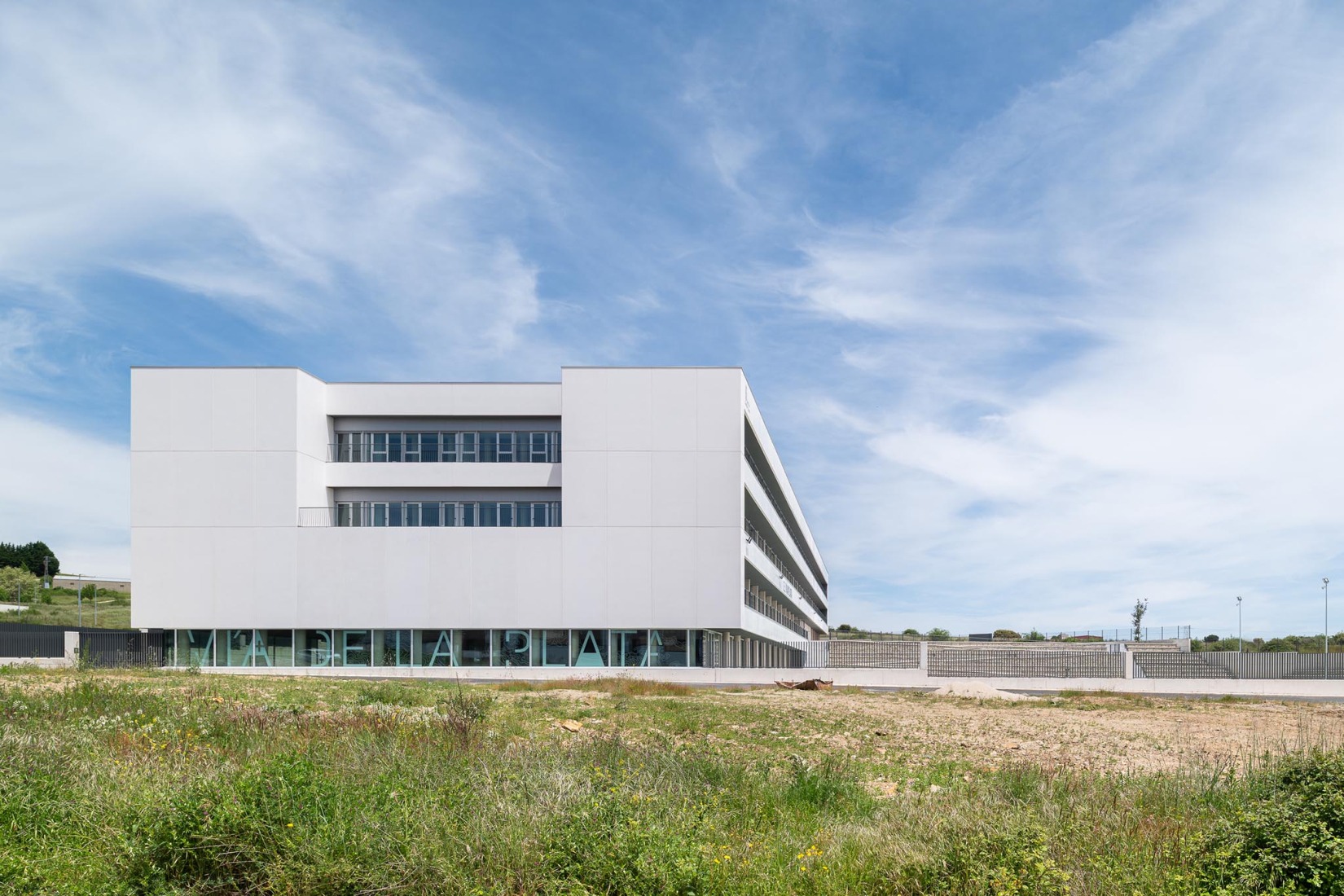 IES Vía de la Plata by ABLM Arquitectos. Photograph by Gabriel Gallegos Alonso.