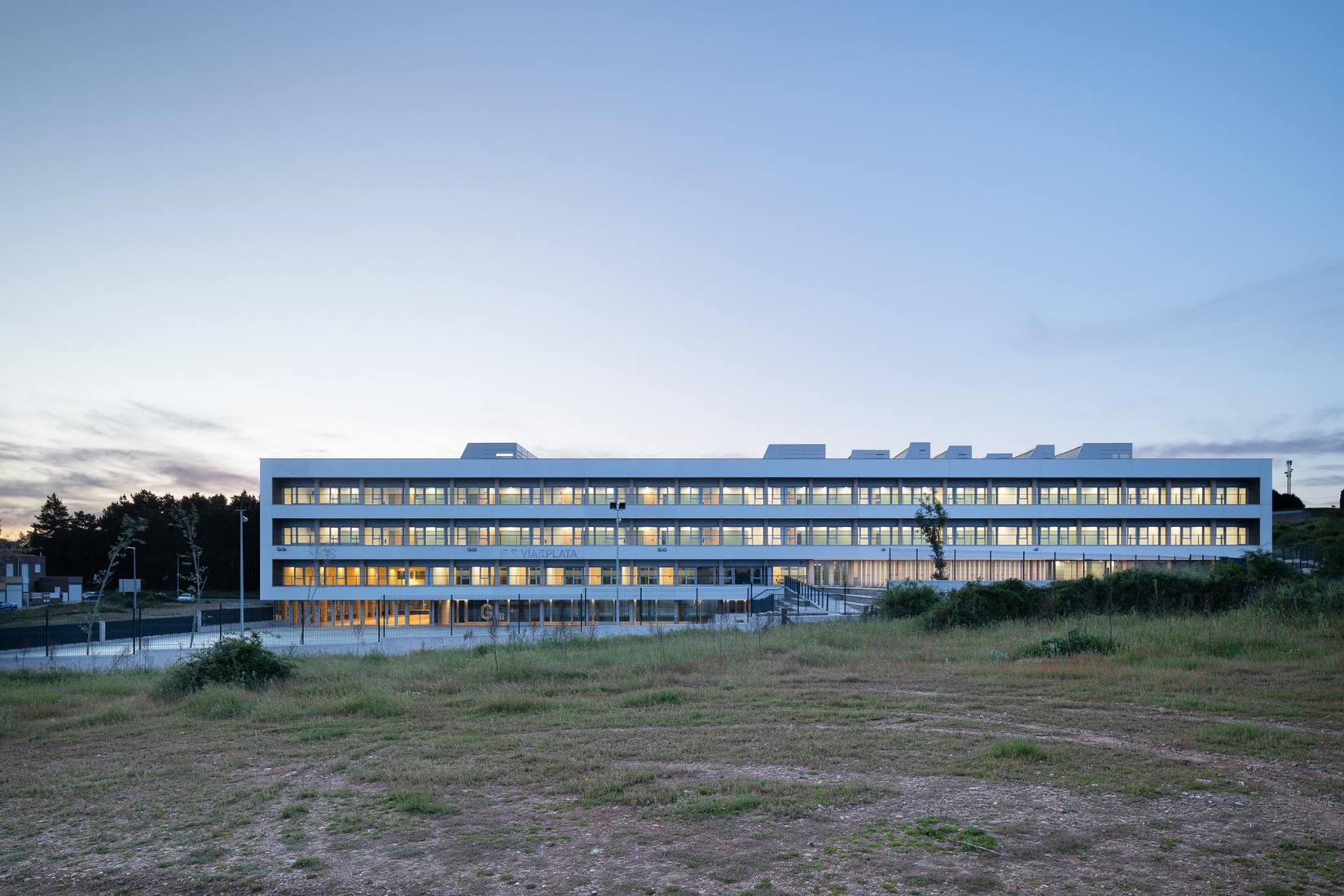 IES Vía de la Plata by ABLM Arquitectos. Photograph by Gabriel Gallegos Alonso.