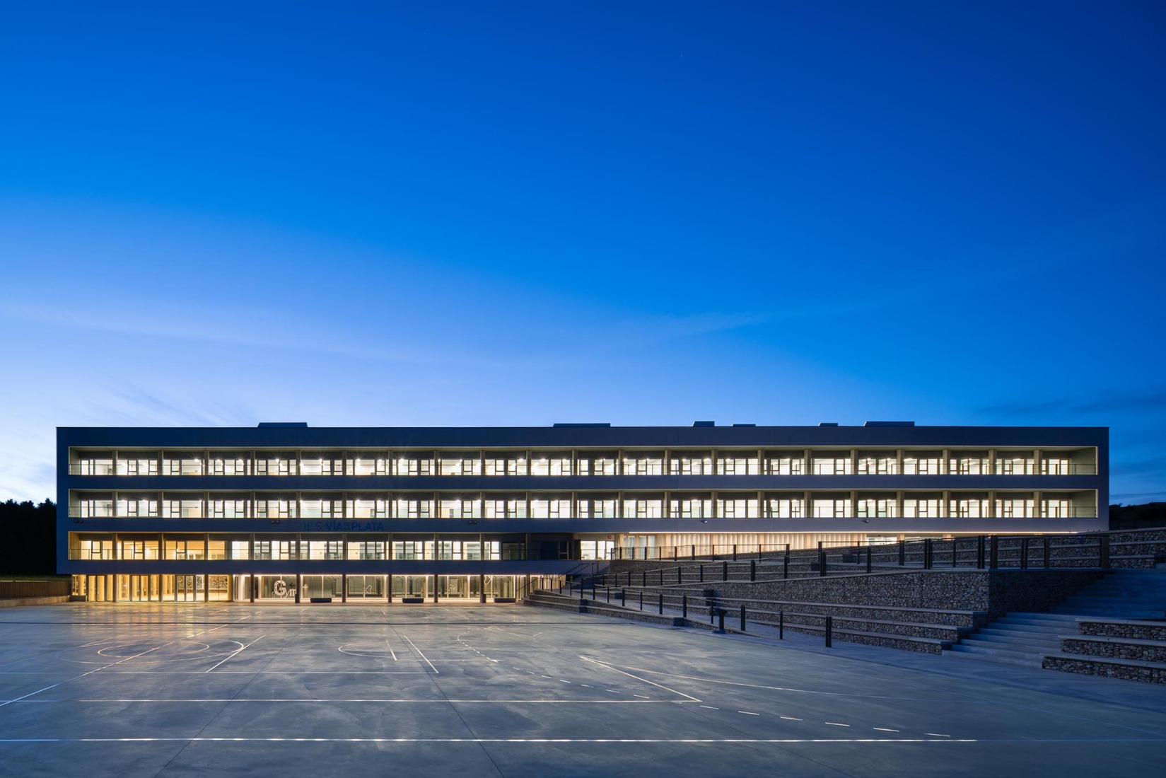 IES Vía de la Plata by ABLM Arquitectos. Photograph by Gabriel Gallegos Alonso.