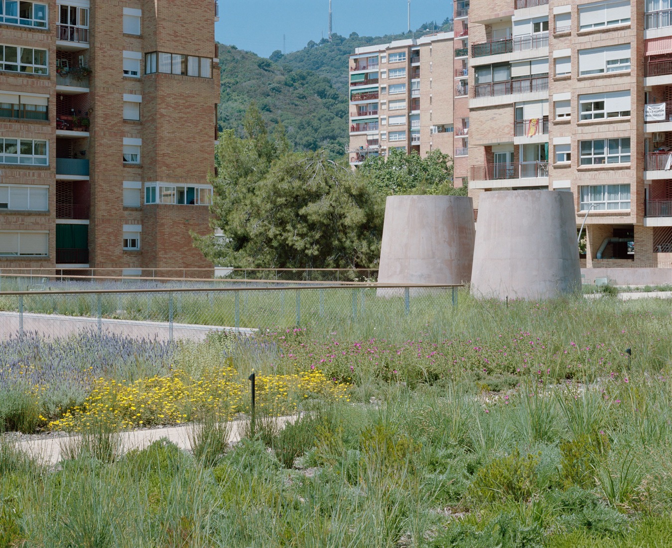 VHIR Vall d’Hebron Campus Research Center by BAAS + ESPINET/UBACH. Photograph by Gregori Civera.