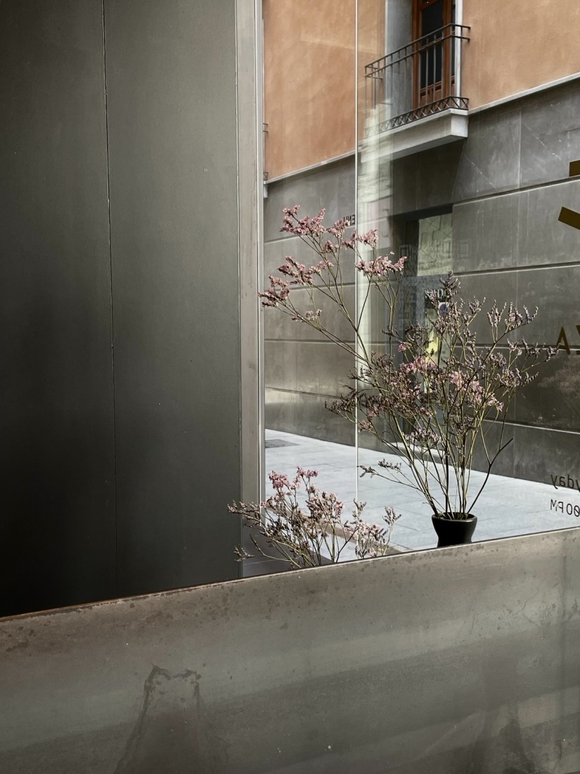 Oteiza One Coffee Shop por Bauart studio, Arkygra Arquitectos. Fotografía por Alberto Collet.