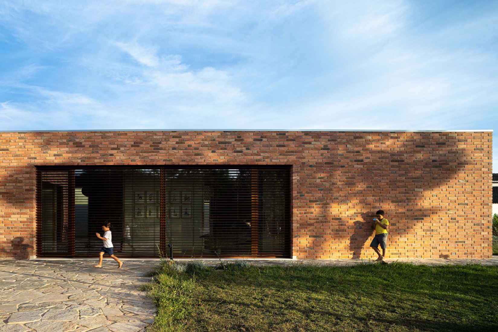 Casa en Lameira por João Pedro Pedrosa. Fotografía por Ivo Tavares Studio.