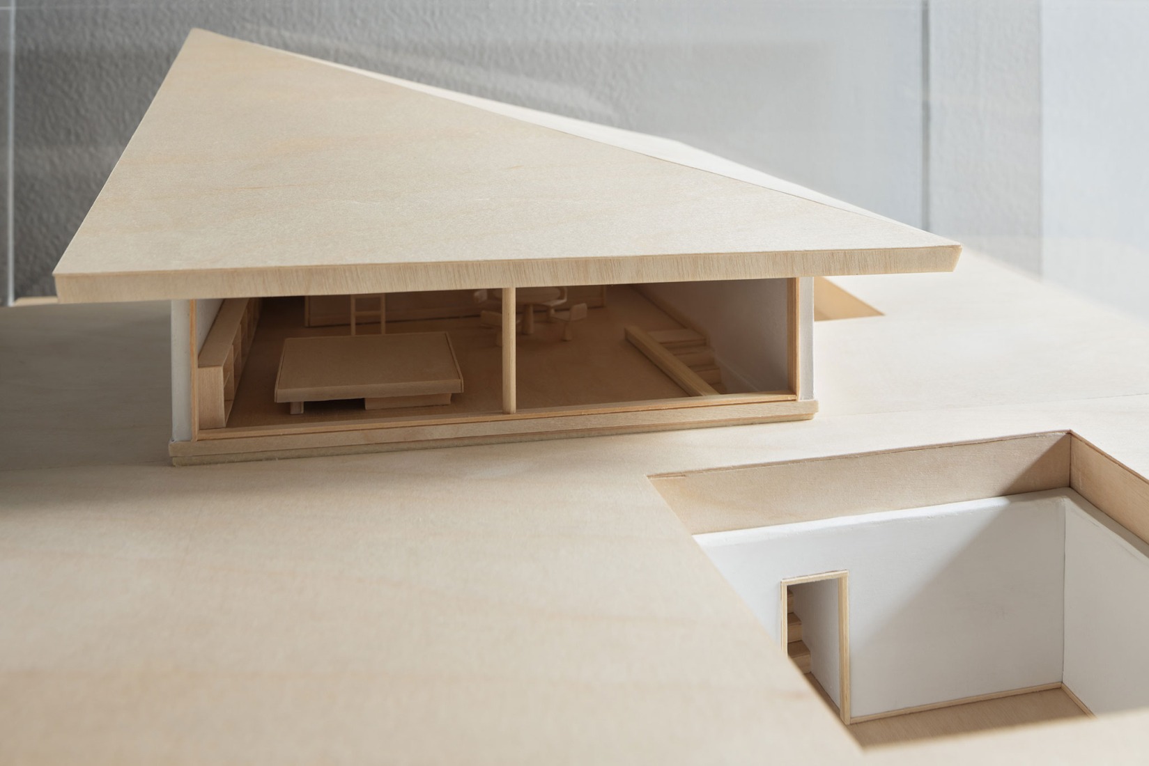 GALERÍA 1: Maqueta de la «Casa de la Tierra». Fotografía por Nacása & Partners Inc.