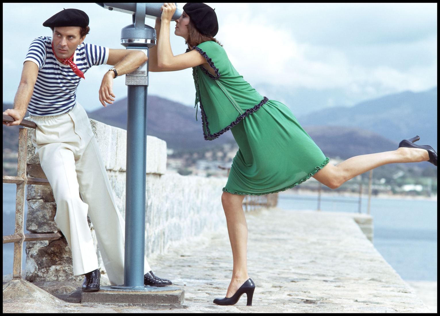 Anjelica Huston & Manolo Blahnik. David Bailey.