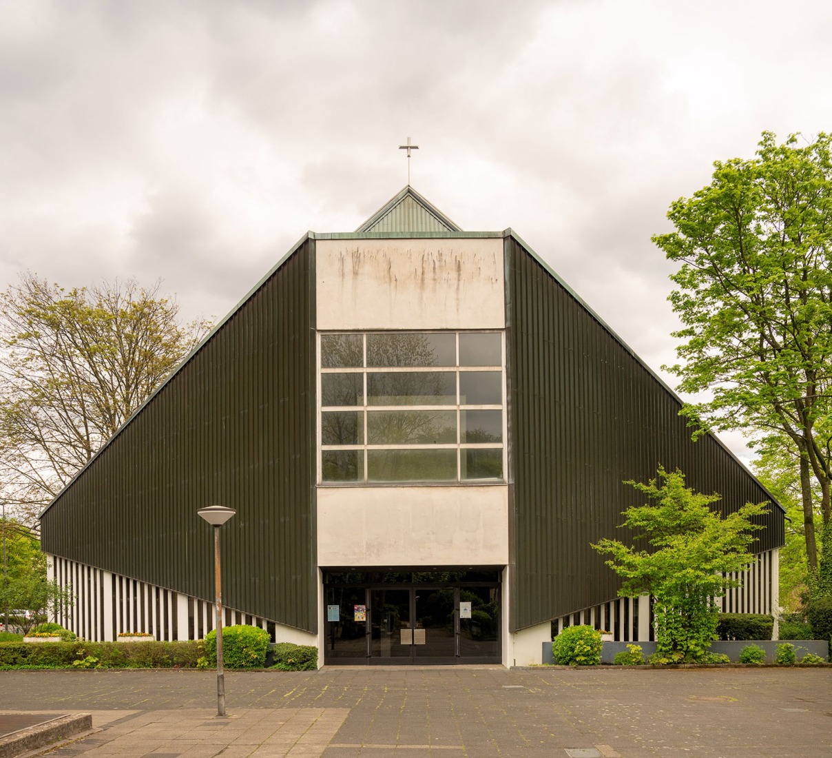 Thomas Church, Gelsenkirchen. Photograph by Dirk Rose.