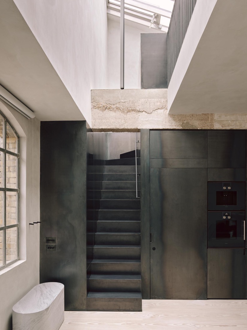 London loft apartment transformation by McLaren.Excell. Photograph by Michael Sinclair.