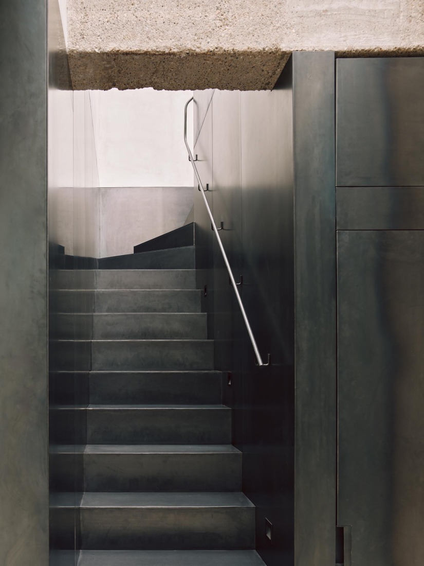 London loft apartment transformation by McLaren.Excell. Photograph by Michael Sinclair.