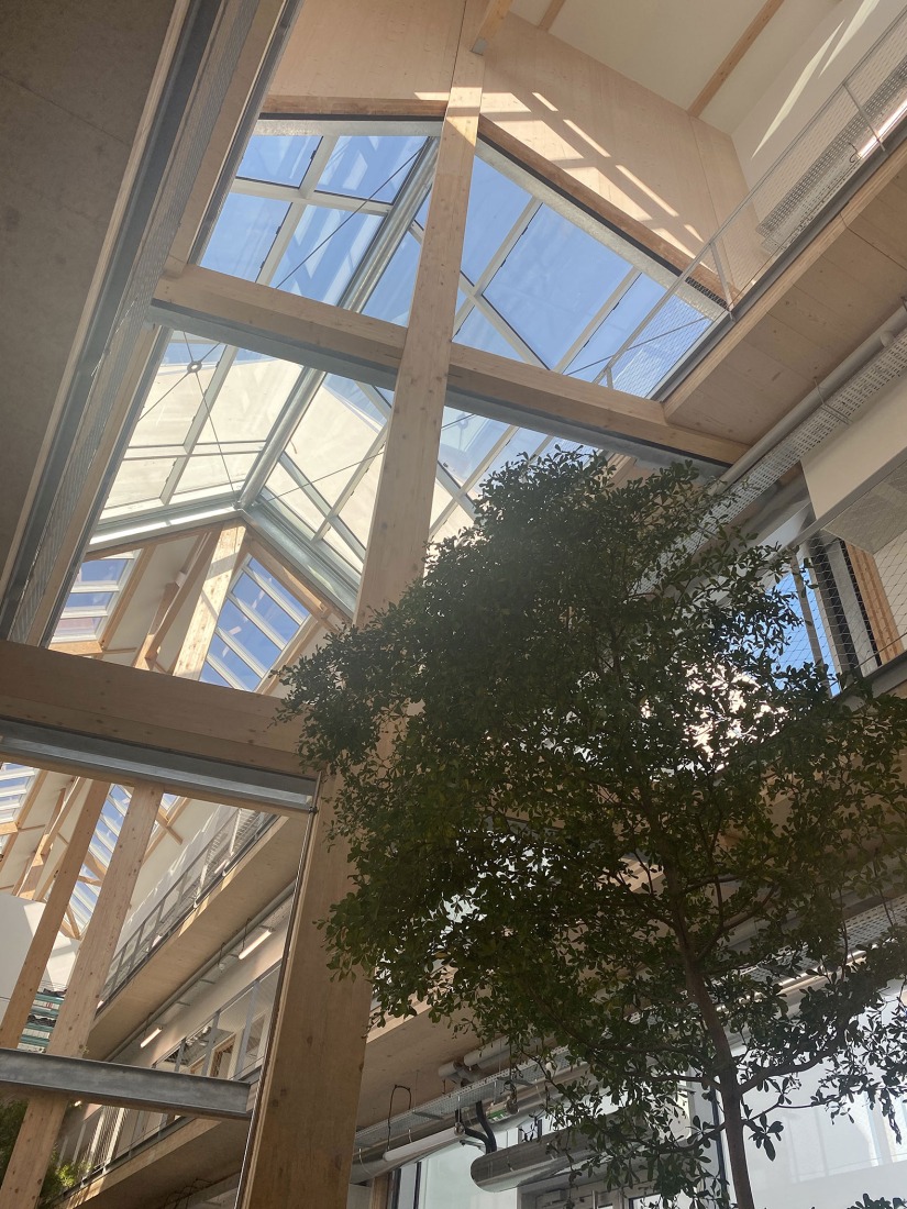 Centro comercial y residencias en Besanzón por MÉTRA+ASSOCIÉS. Fotografía por MÉTRA+ASSOCIÉS.