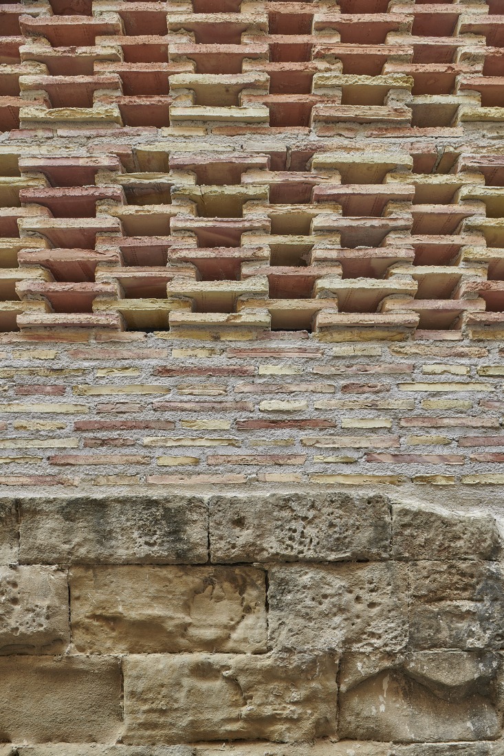 Intervention in the Royal Monastery of Santa Maria de Sijena by Pemán y Franco + Sebastián Arquitectos. Photograph by Iñaki Bergera.