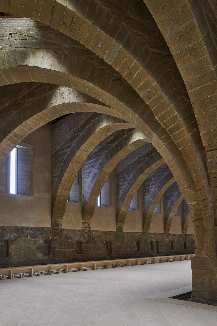 Intervention in the Royal Monastery of Santa Maria de Sijena by Pemán y Franco + Sebastián Arquitectos. Photograph by Iñaki Bergera.