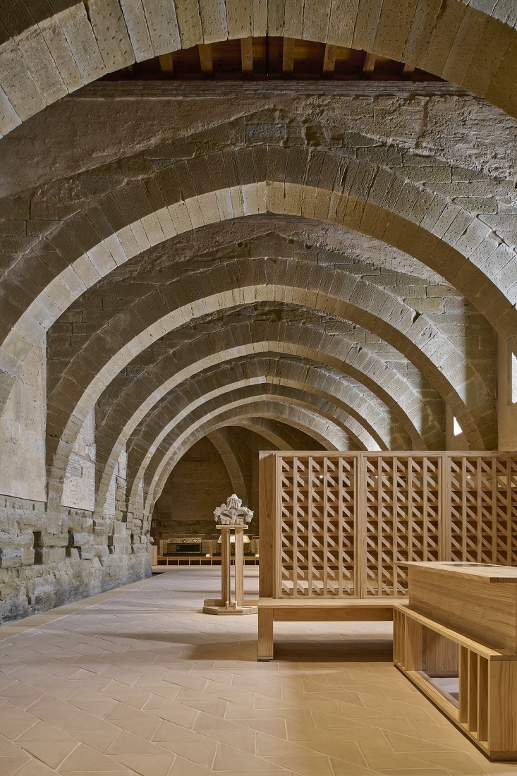 Intervention in the Royal Monastery of Santa Maria de Sijena by Pemán y Franco + Sebastián Arquitectos. Photograph by Iñaki Bergera.