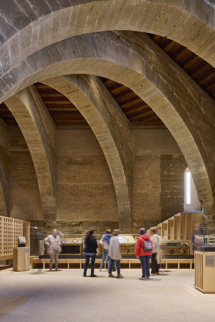 Intervention in the Royal Monastery of Santa Maria de Sijena by Pemán y Franco + Sebastián Arquitectos. Photograph by Iñaki Bergera.