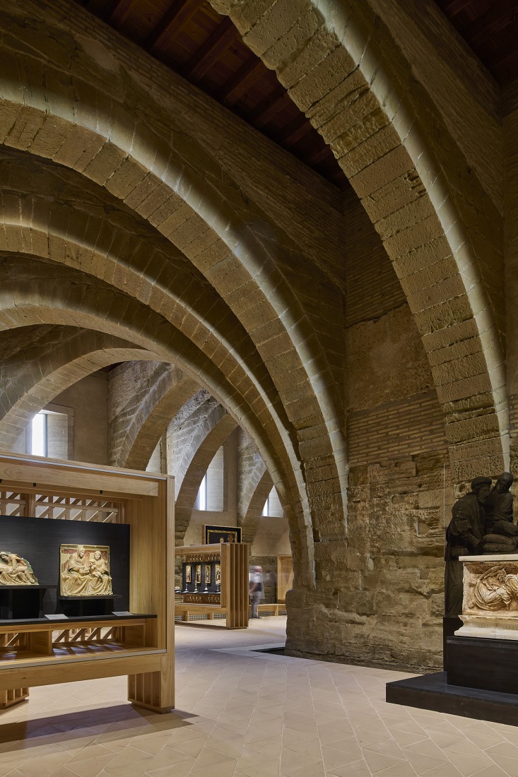 Intervention in the Royal Monastery of Santa Maria de Sijena by Pemán y Franco + Sebastián Arquitectos. Photograph by Iñaki Bergera.
