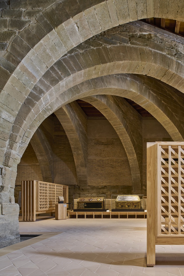 Intervention in the Royal Monastery of Santa Maria de Sijena by Pemán y Franco + Sebastián Arquitectos. Photograph by Iñaki Bergera.