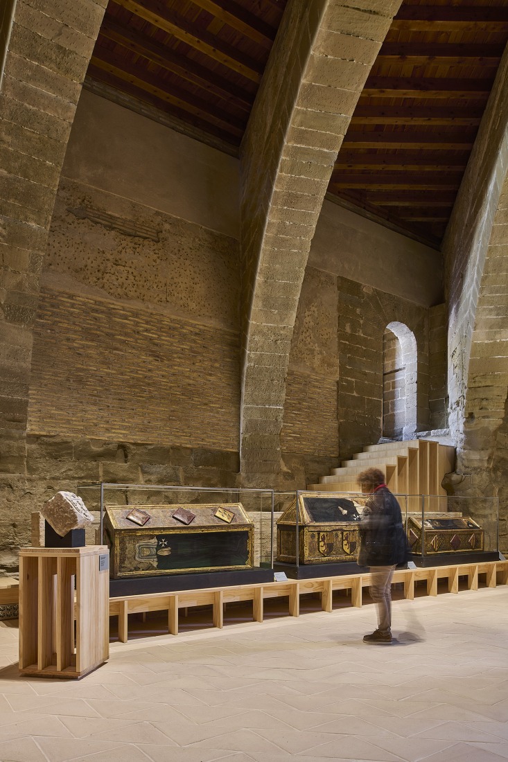 Intervention in the Royal Monastery of Santa Maria de Sijena by Pemán y Franco + Sebastián Arquitectos. Photograph by Iñaki Bergera.