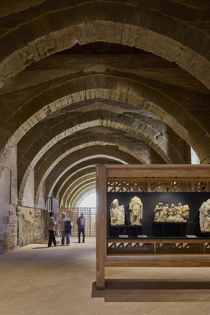 Intervention in the Royal Monastery of Santa Maria de Sijena by Pemán y Franco + Sebastián Arquitectos. Photograph by Iñaki Bergera.