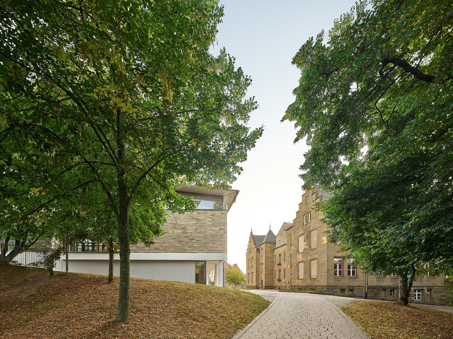 New cafeteria building in Neuenstein by Steinbach Schimmel Architekten. Photograph by Zooey Braun.