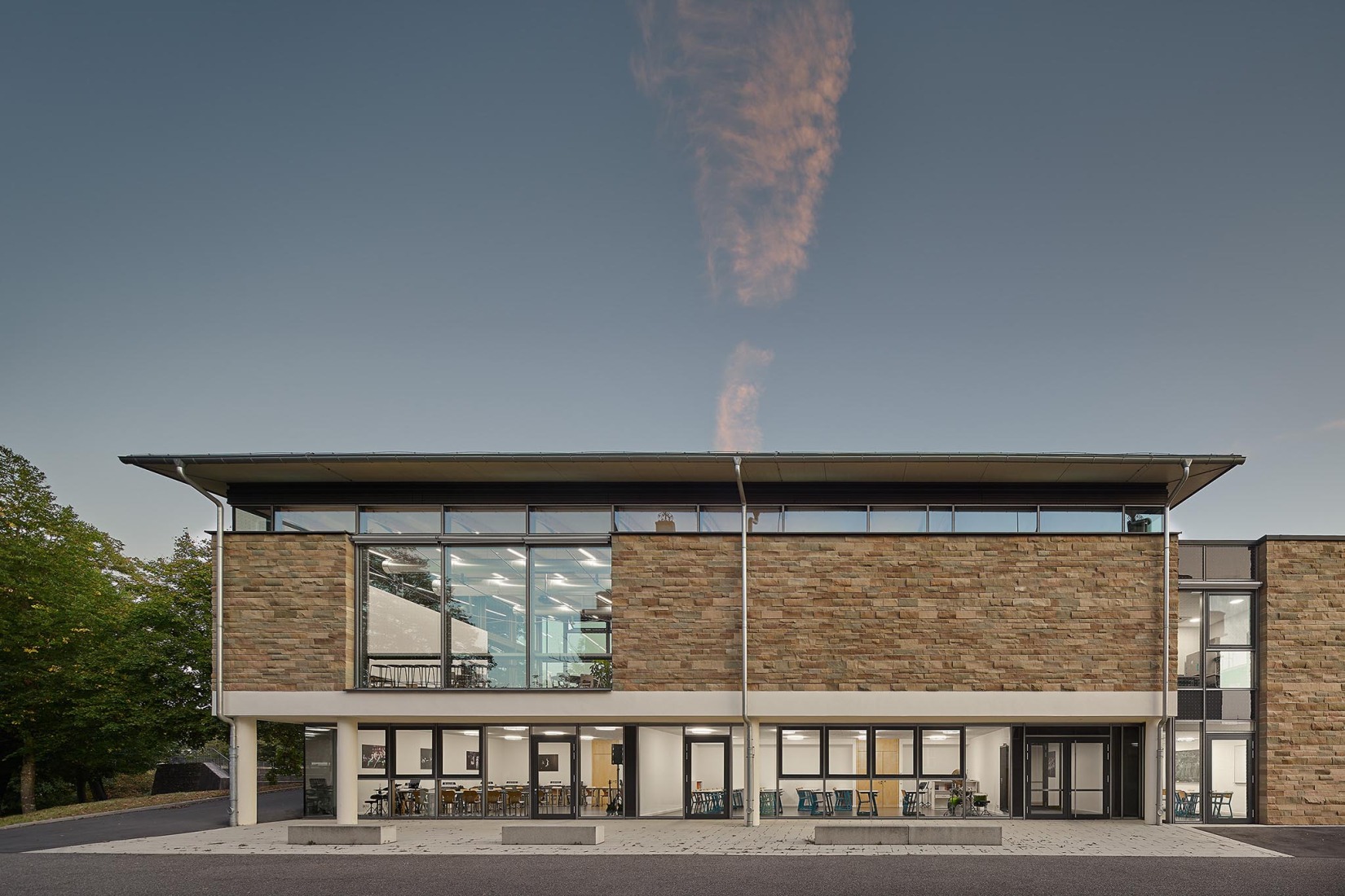 New cafeteria building in Neuenstein by Steinbach Schimmel Architekten. Photograph by Zooey Braun.