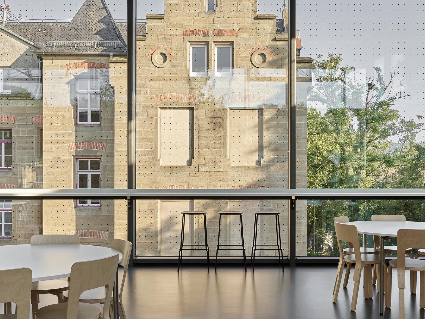 New cafeteria building in Neuenstein by Steinbach Schimmel Architekten. Photograph by Zooey Braun.