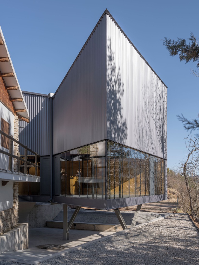 Ampliación y reforma de vivienda unifamiliar por Valdivieso Arquitectos. Fotografía por Imagen Subliminal (Miguel de Guzmán + Rocío Romero).