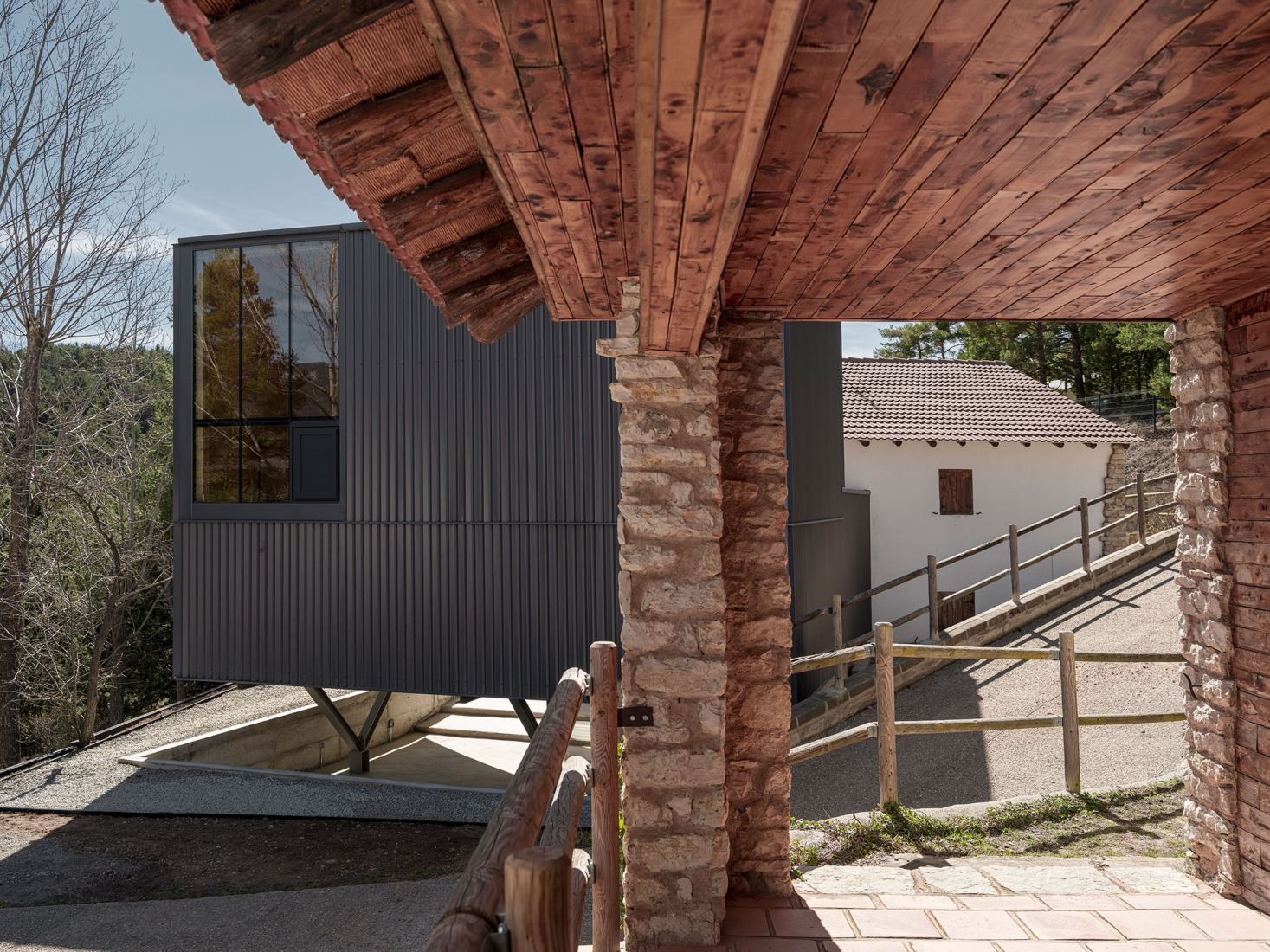 Ampliación y reforma de vivienda unifamiliar por Valdivieso Arquitectos. Fotografía por Imagen Subliminal (Miguel de Guzmán + Rocío Romero).