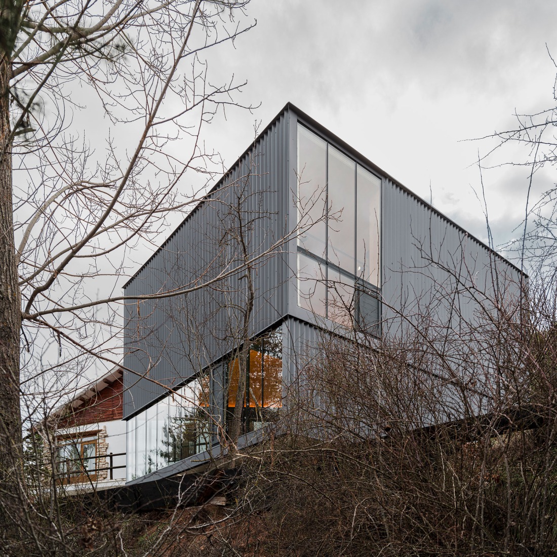 Ampliación y reforma de vivienda unifamiliar por Valdivieso Arquitectos. Fotografía por Imagen Subliminal (Miguel de Guzmán + Rocío Romero).