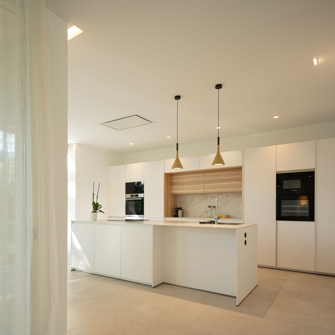Single-family house in Roche by DL+A Arquitectos. Photograph by Fernando Alda.