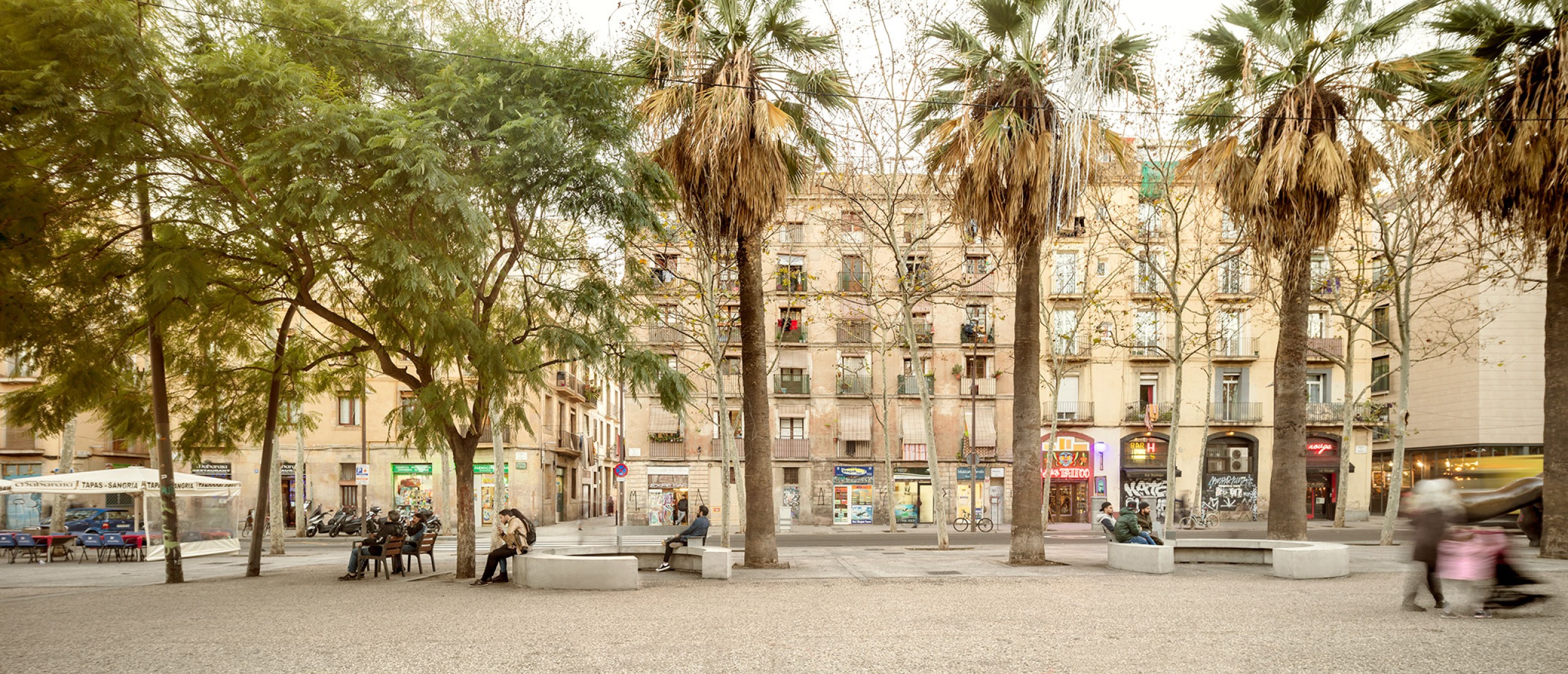 Rambla del Raval y entorno por VORA. Fotografía por Adrià Goula.