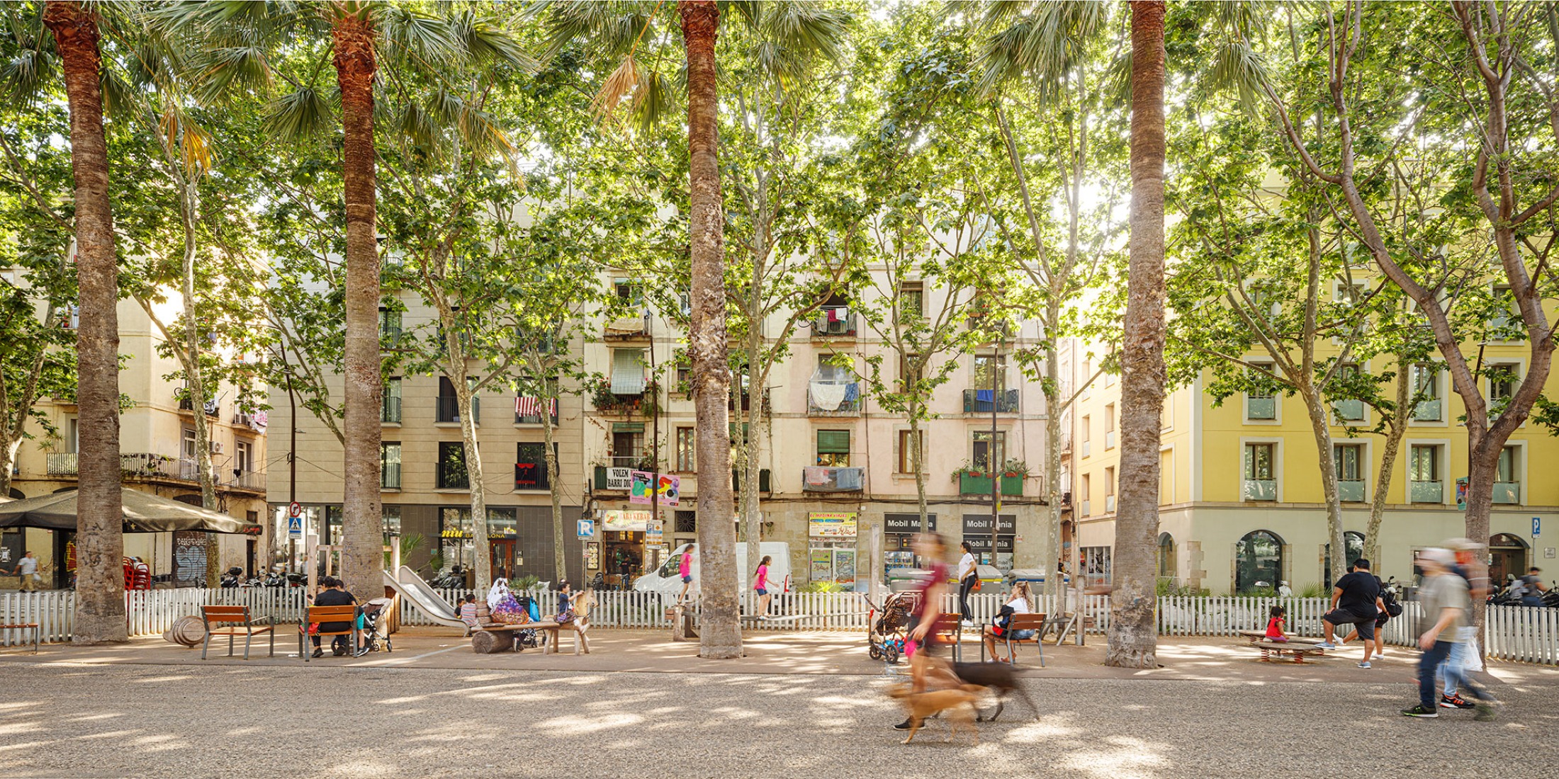 Rambla del Raval y entorno por VORA. Fotografía por Adrià Goula.