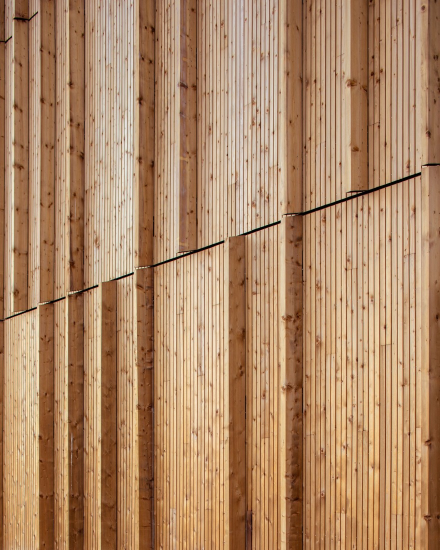 "Bois Harel" by Alta Architectes. Photograph by Gaëtan Chevrier.