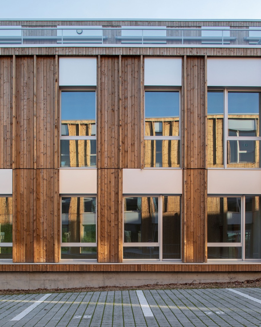 "Bois Harel" by Alta Architectes. Photograph by Gaëtan Chevrier.