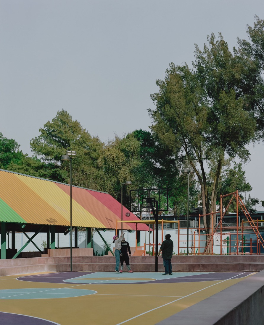 UH INFONAVIT CTM Culhuacán by AMASA Estudio. Photograph by Zaickz Moz.