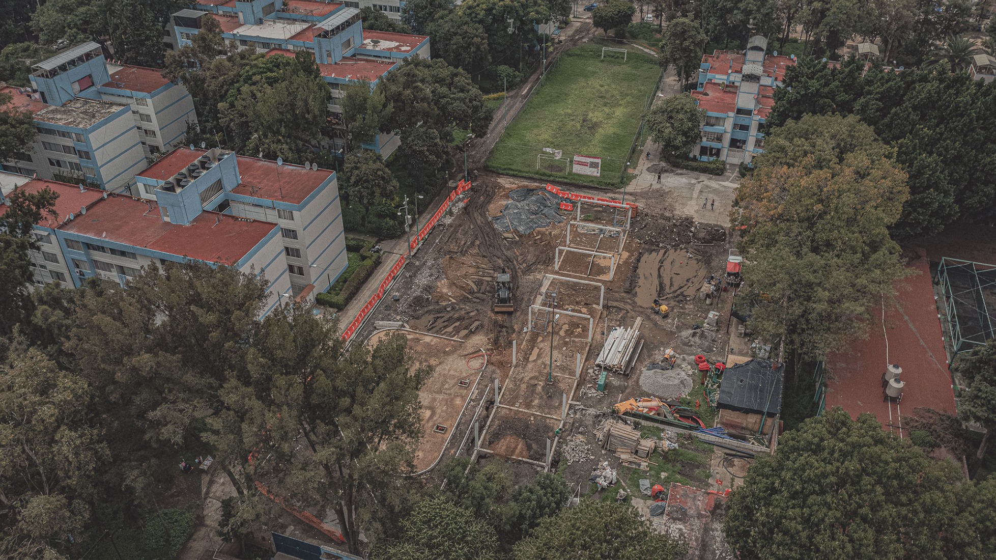 Process and work. UH INFONAVIT CTM Culhuacán by AMASA Estudio. Photograph by Gerardo Reyes Bustamante.