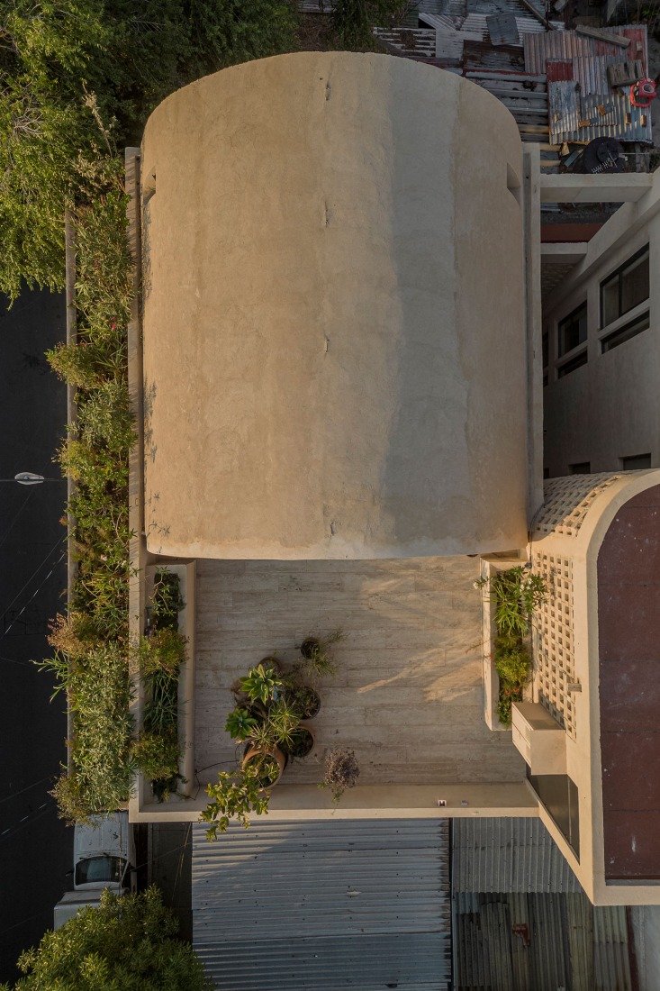 Mariano Azuela 194 by Bloqe Arquitectura. Photograph by Pavelin.