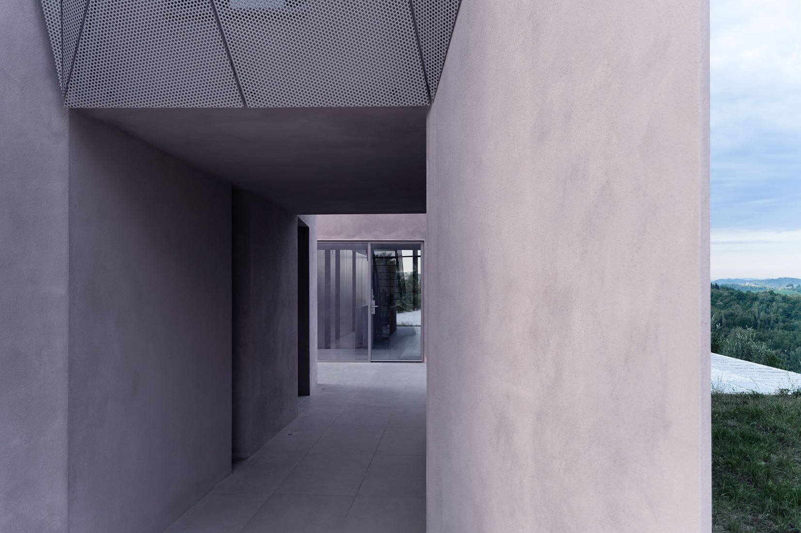 Casa Sotto La Nuvola por LDA.iMdA Architetti. Fotografía por medullastudiomedulla.