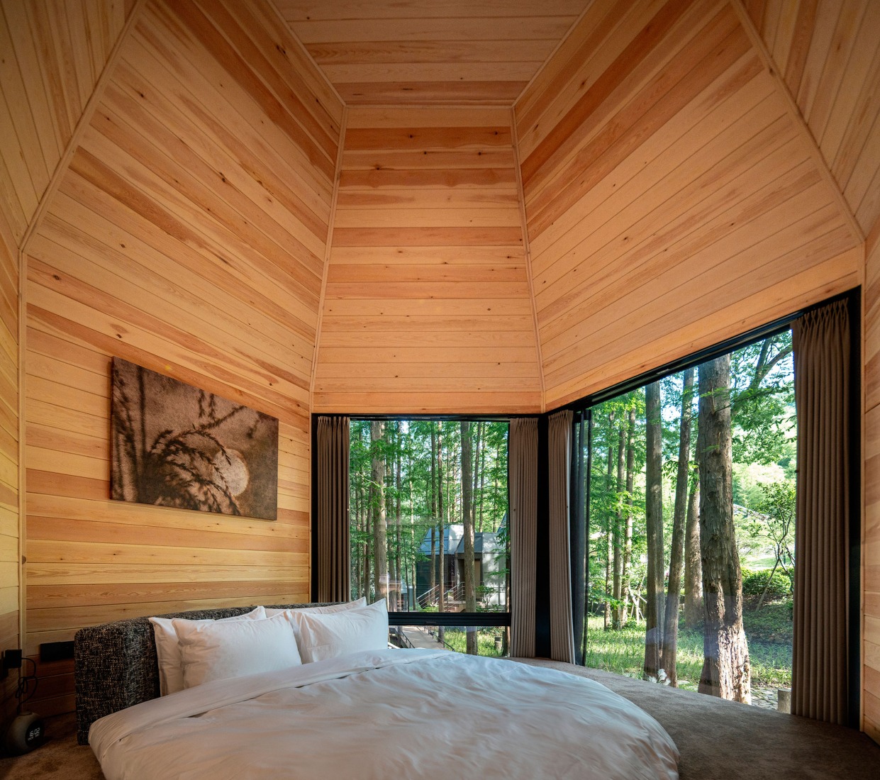Dongmingshan Senyu Hotel by GLA Architects. Photography by Chen Xi Studio.