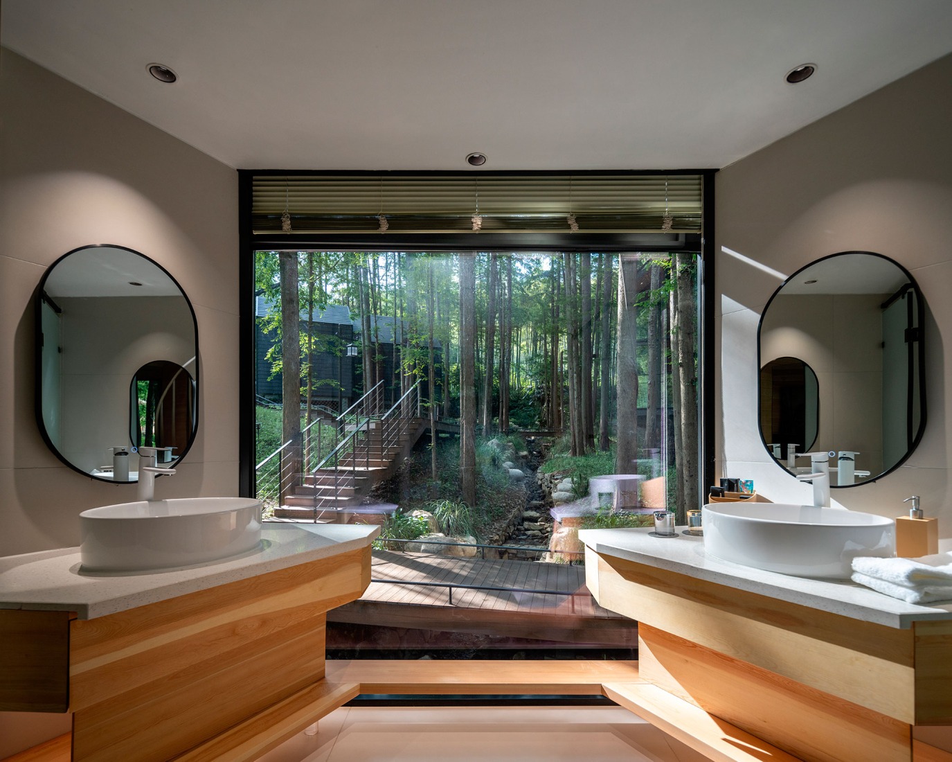 Dongmingshan Senyu Hotel by GLA Architects. Photography by Chen Xi Studio.