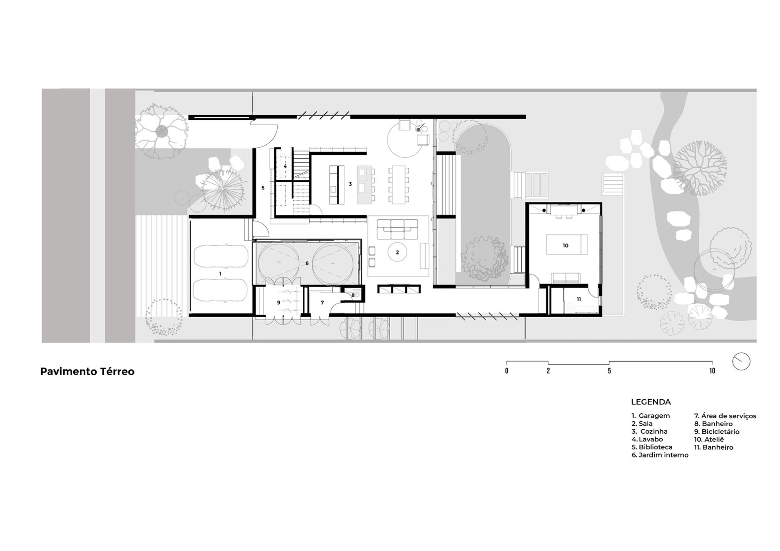 Ground floor plan. House of the 7 trees by Hersen Mendes Arquitetura.