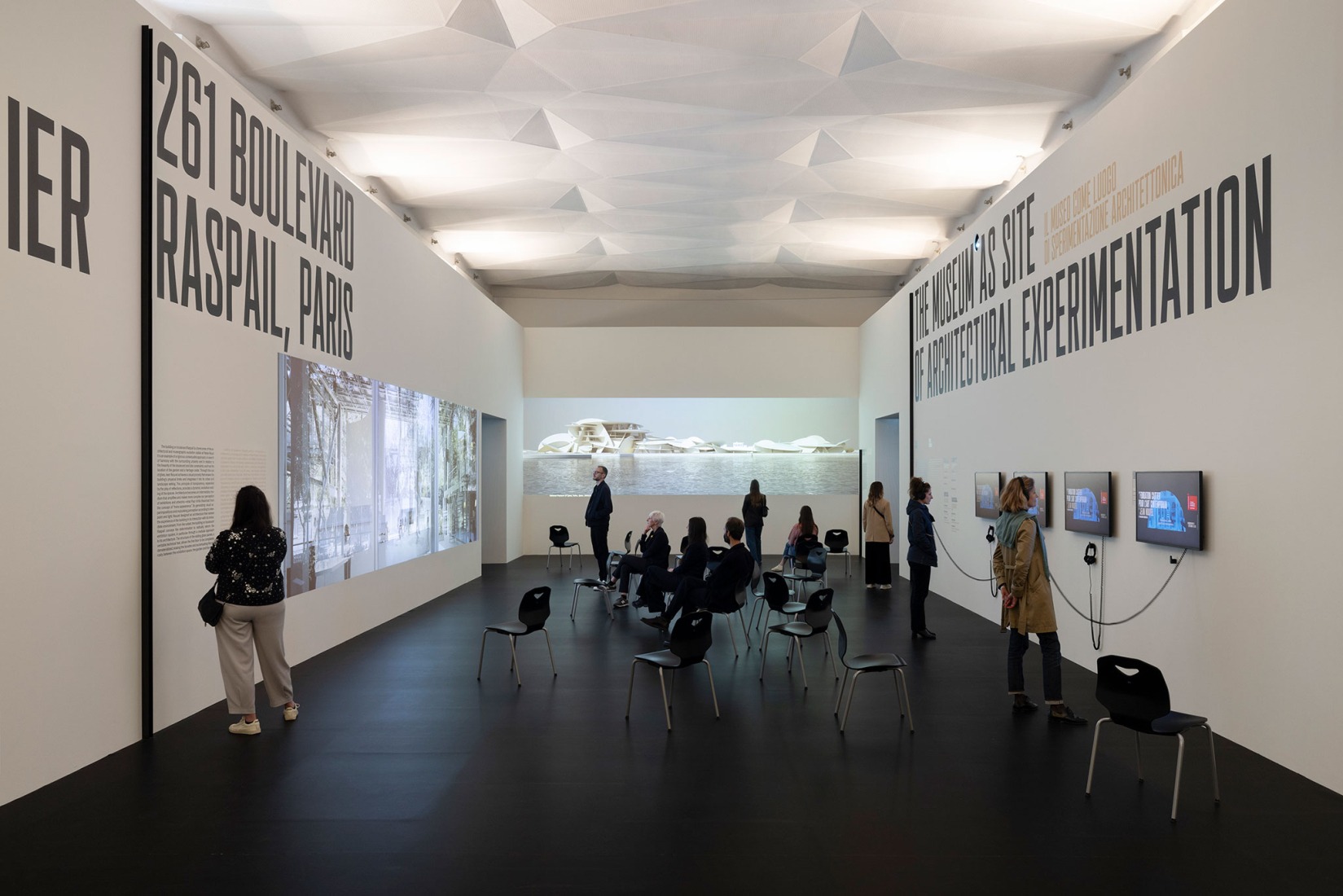 The Fondation Cartier Pour L’Art Contemporain por Jean Nouvel. Fotografía por Andrea Rossetti