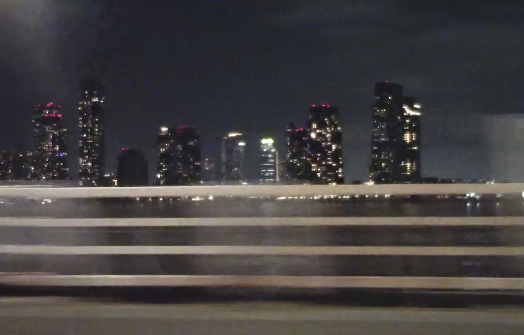 "chica de cristal" by Judeline.