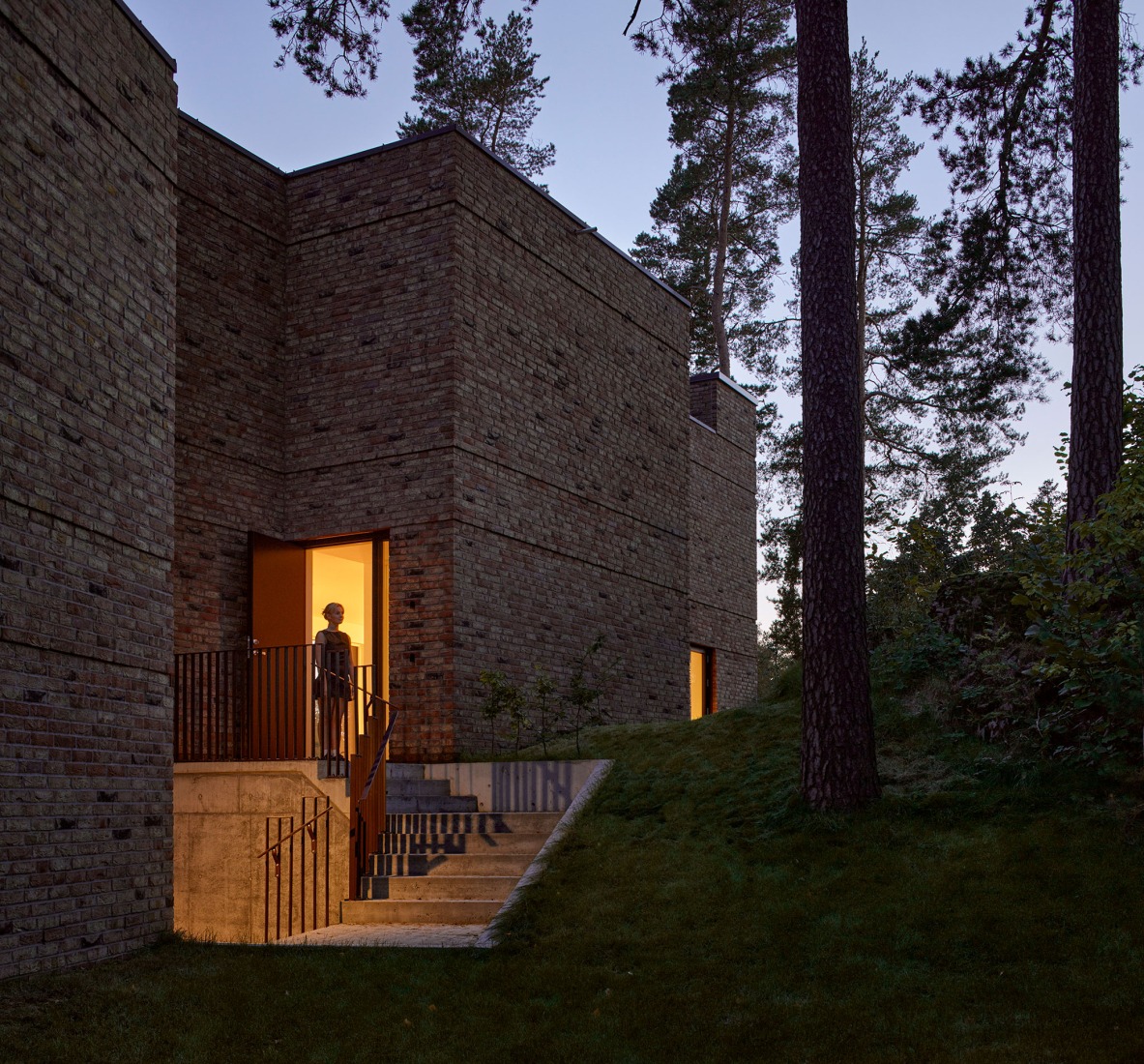 Casas patio en Ullerntoppen, fase 2 por R21 Arkitekter. Fotografía por Mariela Apollonio.