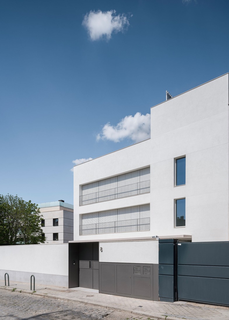 Three dwellings in the Colonia El Viso by Riaño Arquitectos, GCA Architects. Photograph by Imagen Subliminal.