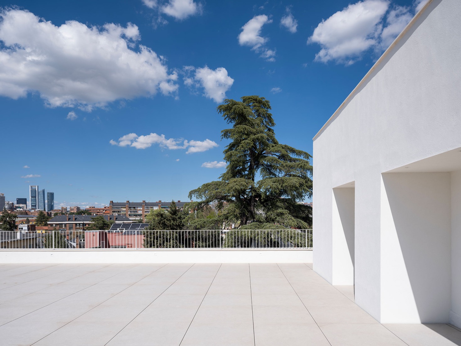 Three dwellings in the Colonia El Viso by Riaño Arquitectos, GCA Architects. Photograph by Imagen Subliminal.
