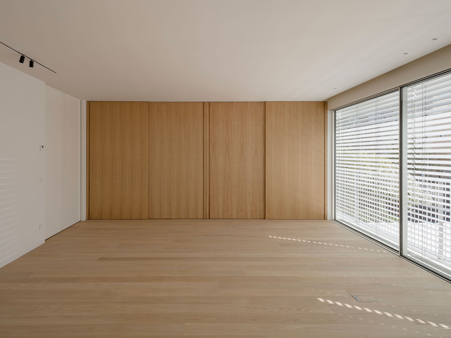 Three dwellings in the Colonia El Viso by Riaño Arquitectos, GCA Architects. Photograph by Imagen Subliminal.