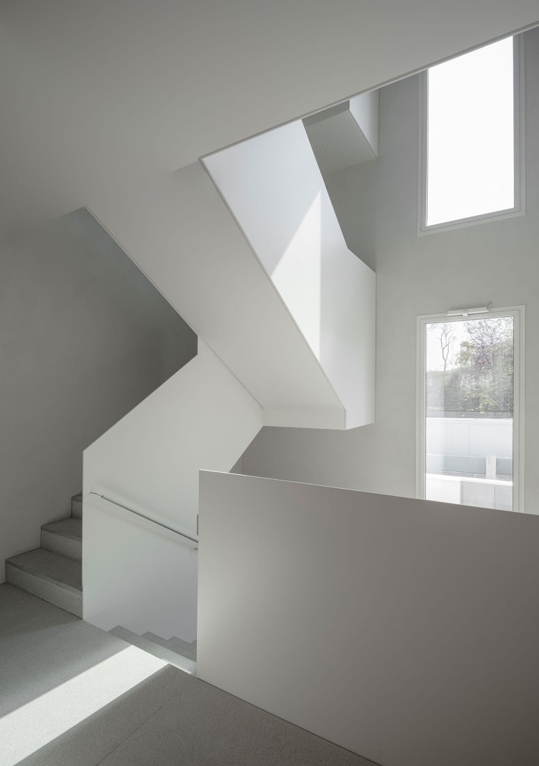 Three dwellings in the Colonia El Viso by Riaño Arquitectos, GCA Architects. Photograph by Imagen Subliminal.